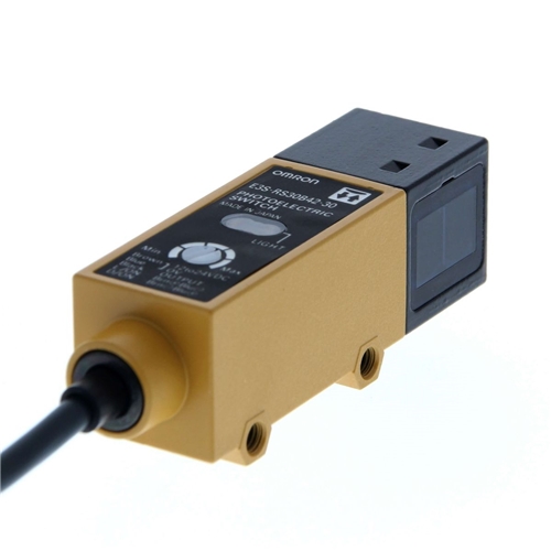 Omron Photoelectric Sensor PNP 3 Wire